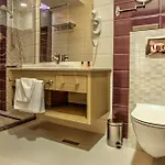 Hotel By Ihg 4*