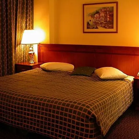 普罗夫迪夫假日酒店&度假村 普罗夫迪夫