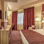 By Ihg Hotel 4*