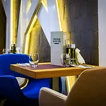 By Ihg Hotel