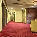 By Ihg 4*