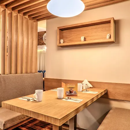 Holiday Inn Plovdiv By Ihg Hotel