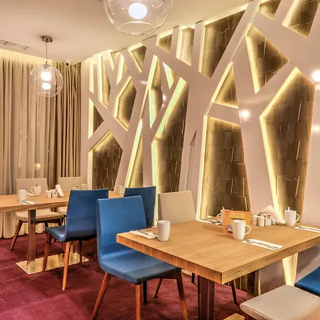 Hotel Holiday Inn Plovdiv By Ihg 4*