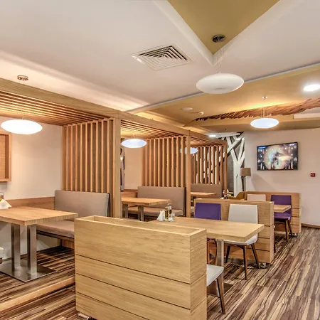 Hotel Holiday Inn Plovdiv By Ihg Plovdiv